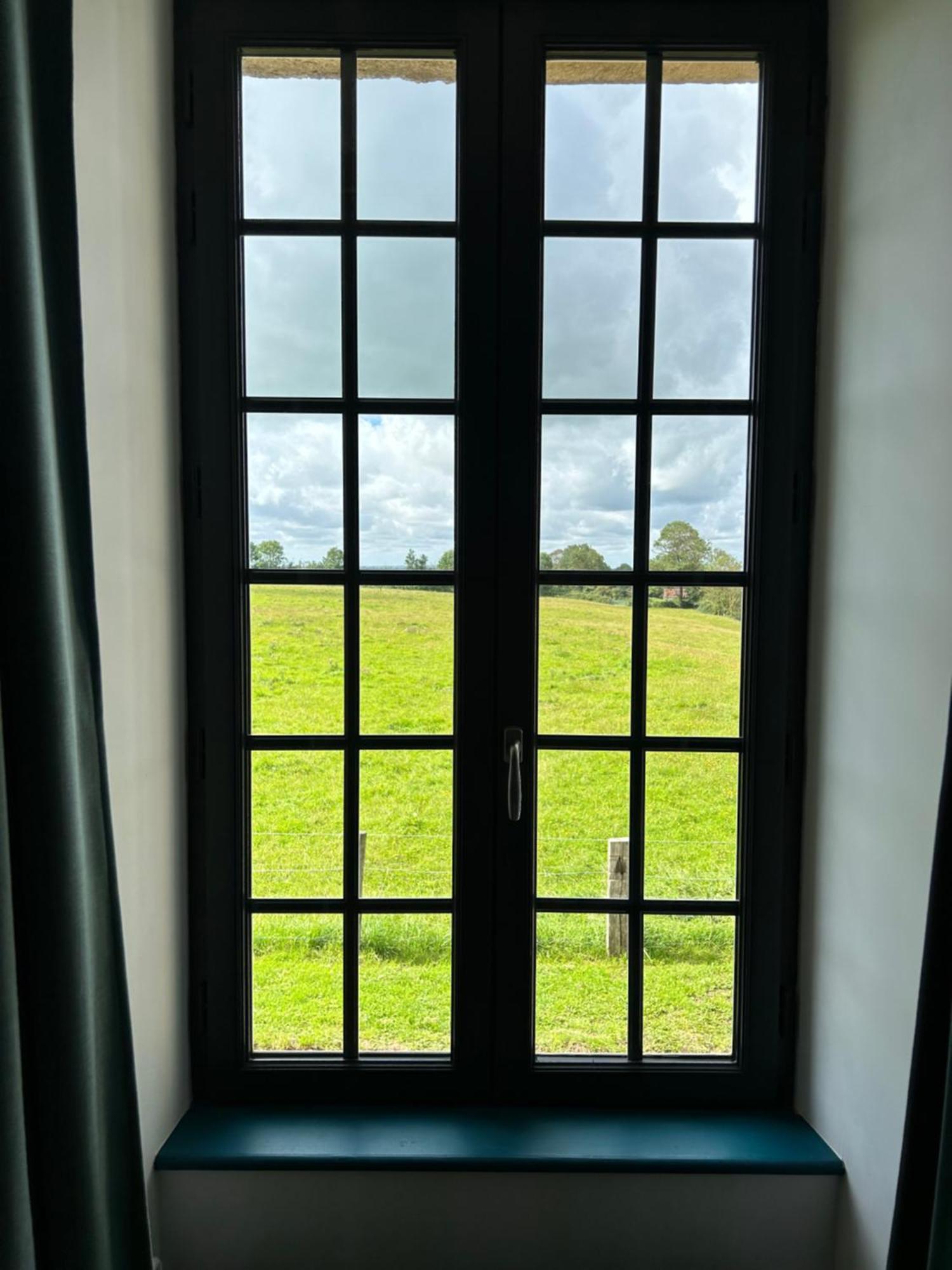 Chateau De Franquetot & D Day Collins Museum Sainte-Mère-Église 外观 照片